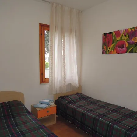 With Private Garden And Barbeque - Beahost Appartamento Bibione